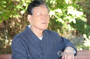 (LEAD) Novelist Han Seung-won thought daughter's Nobel Prize win was fake news