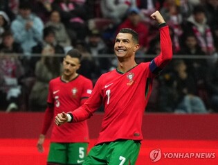 호날두 A매치 133호골 폭발…포르투갈, 폴란드에 3-1 승리