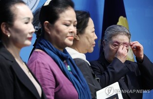 국악인들 "DJ·文 부인도 청와대에서 국악공연 관람"