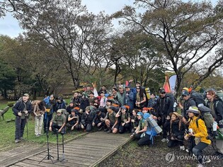 한라산 일대 58km 걷는 '피엘라벤 클래식 코리아' 개막