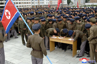 N. Korean youths' petitions to join, rejoin Army