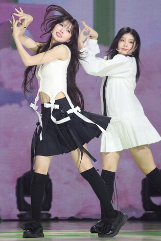 S. Korean girl group Illit