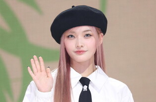 S. Korean girl group Illit