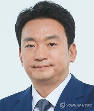 KBS nominates main anchor Park Jang-beom as new president