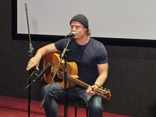 '뷔 프로듀서' 커먼 세인츠 "청자 집중력 요하는 음악 만들죠"