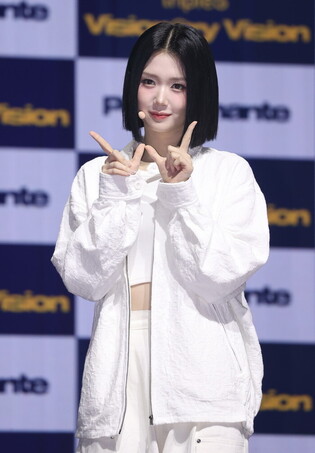 S. Korean girl group tripleS