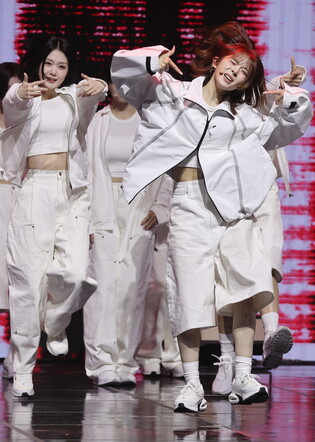 S. Korean girl group tripleS