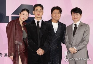 '1승' 송강호 "희망 가득한 영화…도전하는 모습 보여줄 것"