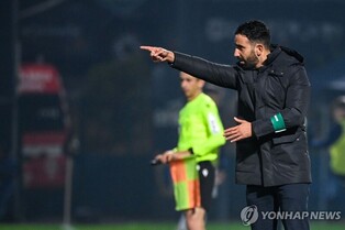 텐하흐 떠난 맨유, 후임 사령탑에 아모림 감독 '급부상'