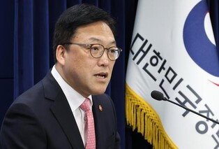 Household loan growth still not showing signs of stabilizing: chief regulator