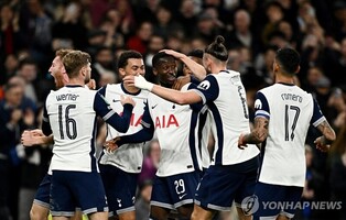 손흥민 빠진 토트넘, 맨시티 2-1 격파하고 리그컵 8강행
