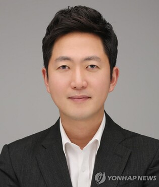 하이브 CEO "본질 집중해 묵묵히 사업…뉴진스 성장에 최선"