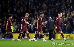 맨시티, 18년 만에 공식전 4연패…EPL 선두 리버풀은 4연승