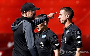 클롭 감독·리버풀 비난한 EPL 심판 직무정지…당국 조사 착수