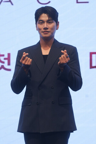 S. Korean actor Lee Yi-kyung