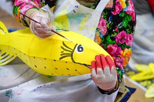 화천산천어축제 서막 선등거리 21일 개장…산천어등 제작 한창