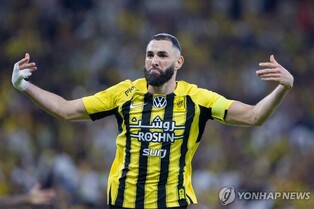벤제마 선제골 알이티하드, 호날두 동점골 알나스르 꺾고 9연승