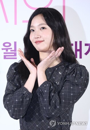 여성영화인상 연기상에 '파묘'·'대도시의 사랑법' 김고은