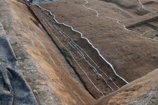 부여 관북리 유적서 도로 흔적…"동서-남북 길 교차한 'ㄱ'형태"