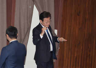 Vote on bill to impeach justice minister