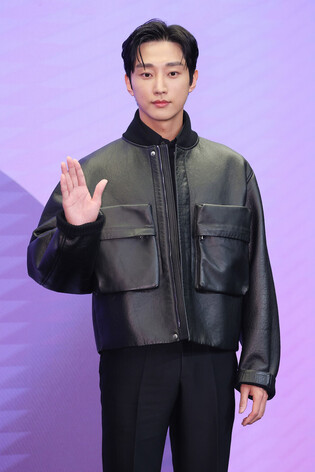 S. Korean actor Jin Young