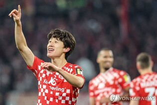 2번 슈팅으로 2골…이재성, 뮌헨전 '플레이어 오브 더 매치'