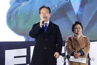 (LEAD) (Yoon Impeachment) Opposition leader proposes parliamentary-gov't consultative body on stabilizing state affairs