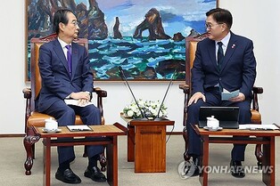Nat'l Assembly speaker urges acting president to work together to overcome political turmoil