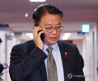 (LEAD) Gov't to hold extraordinary Cabinet meeting this week to review contentious bills