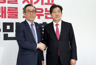 Ruling party leader meets FM