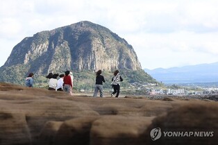 "강원도 방문 여행객에 제주를 선택하지 않은 이유 물어야"
