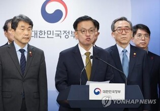 Finance minister urges opposition-controlled parliament to reconsider impeachment of acting president