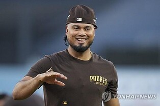 MLB 샌디에이고, 연봉조정 앞두고 아라에스·시즈와 계약 합의