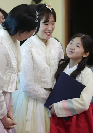 Elementary school's graduation ceremony