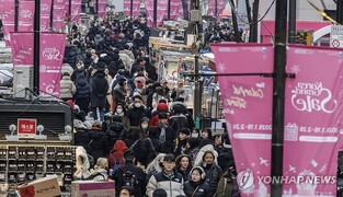 S. Korea launches annual winter shopping festival to attract foreign tourists