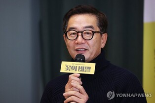 장진 감독 "지금 같은 세상에 코미디가 빛을 발해야"