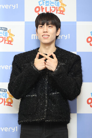 Photos of Press Conference for Reality show 'Not Moving Out'