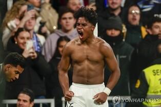 18세 엔드릭 연장 멀티골 폭발…R마드리드 국왕컵 8강 견인