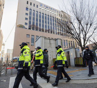 Agency expected to seek warrant to officially arrest Yoon