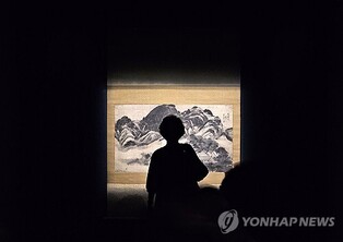 Exhibitions on Yi Sun-sin, Sohn Kee-chung To Commemorate 80th anniv. of Korea's Liberation