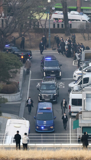 Yoon attends hearing of impeachment trial