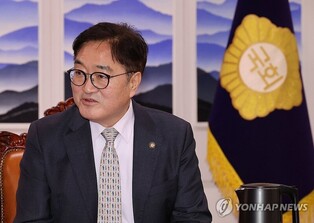우의장, 영화 '하얼빈' 관람…"선열 기리며 국회의 역할하겠다"