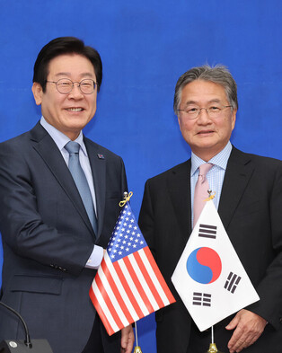 Opposition leader meets acting U.S. envoy