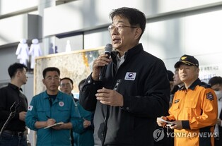 Gov't to tighten oversight on low-cost carriers following Jeju Air crash