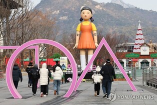 한국은 배우 출연료 억 단위로 뛰는데…일본 10년 답보 배경은