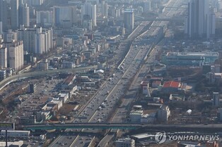 작년 설연휴 휴게소서 1인당 1만5천원 썼다…3년전보다 38%↑