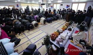 강릉 위촌리 촌장의 새해 덕담은 "탈 없이 태평하길"