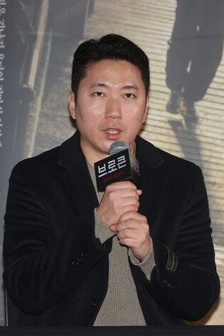 S. Korean director Kim Jin-hwang