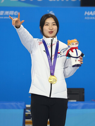 Gold medalist Kim Gil-li