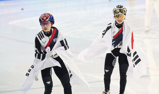 S. Korean speed skaters